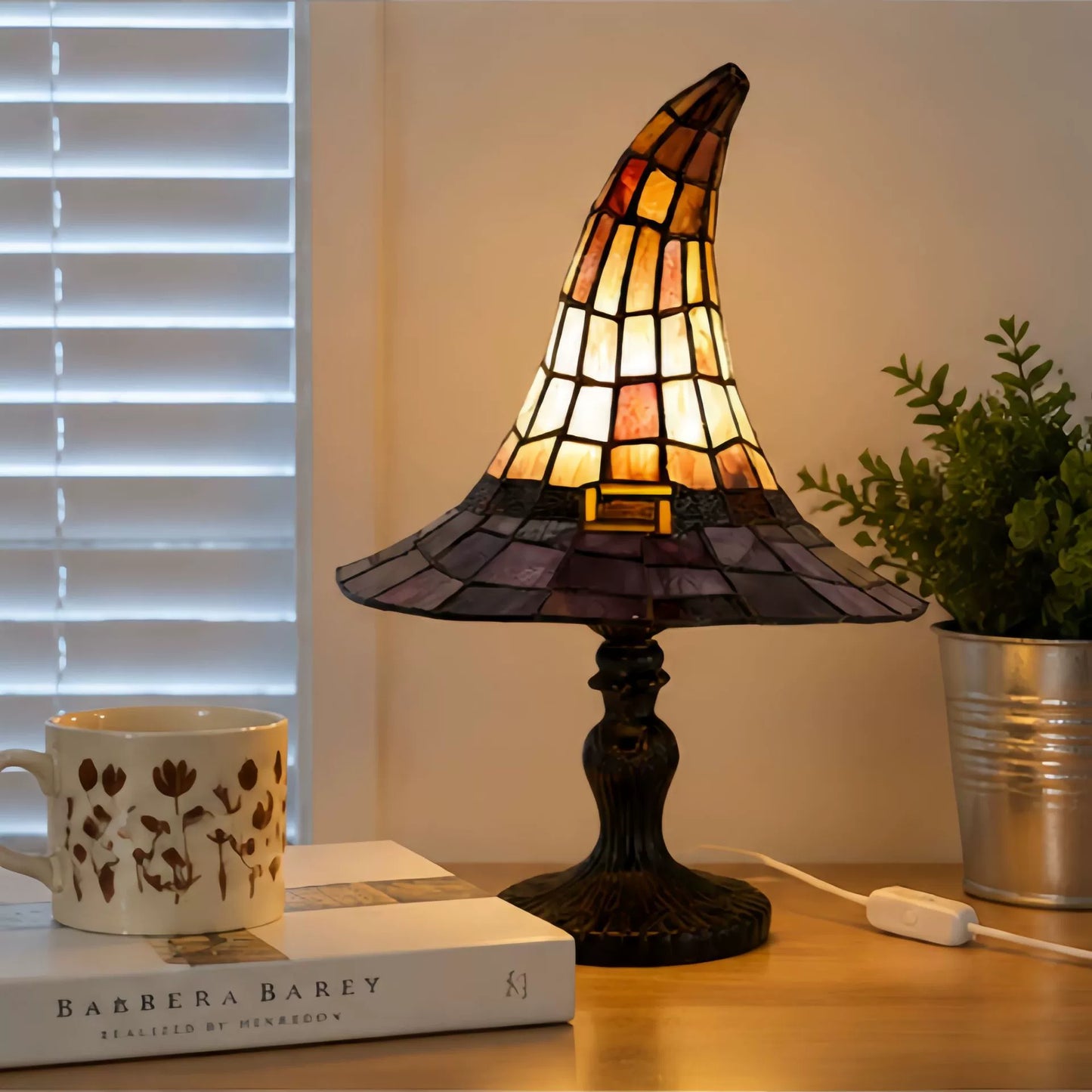 ♠️Witch Hat Stained Glass Style Night Light🎁